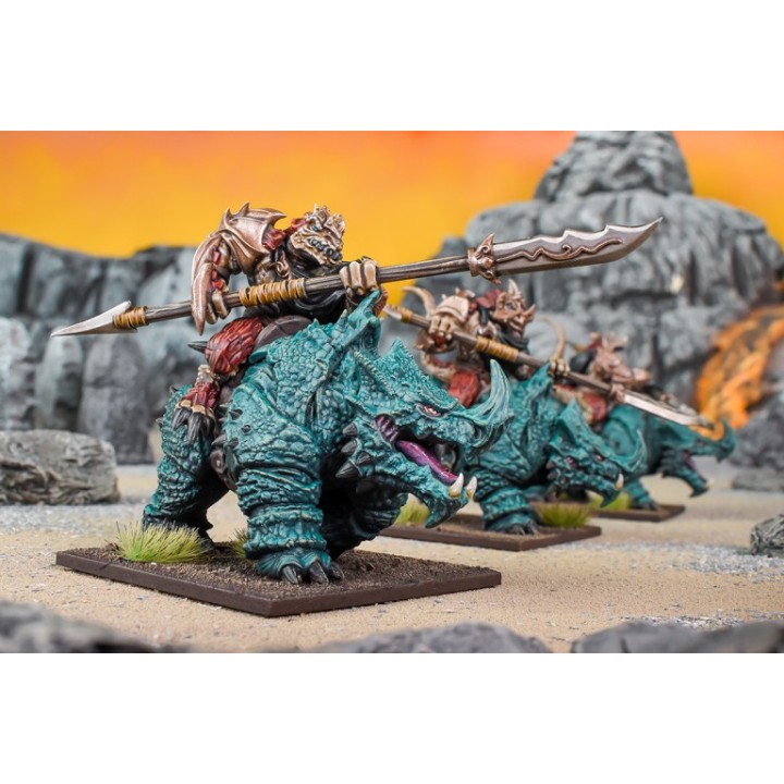 Cavaliers sur Rhinausaure Salamandres pour Kings of War