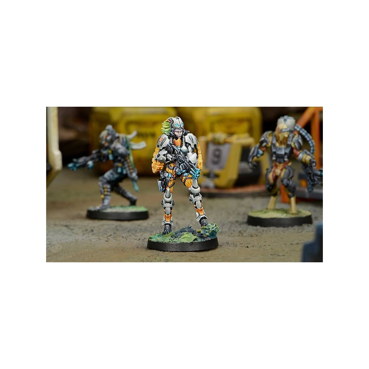 Figurine Infinity (Corvus Belli) - Neema Saatar, Ectros Regiment Officer (Spitfire)