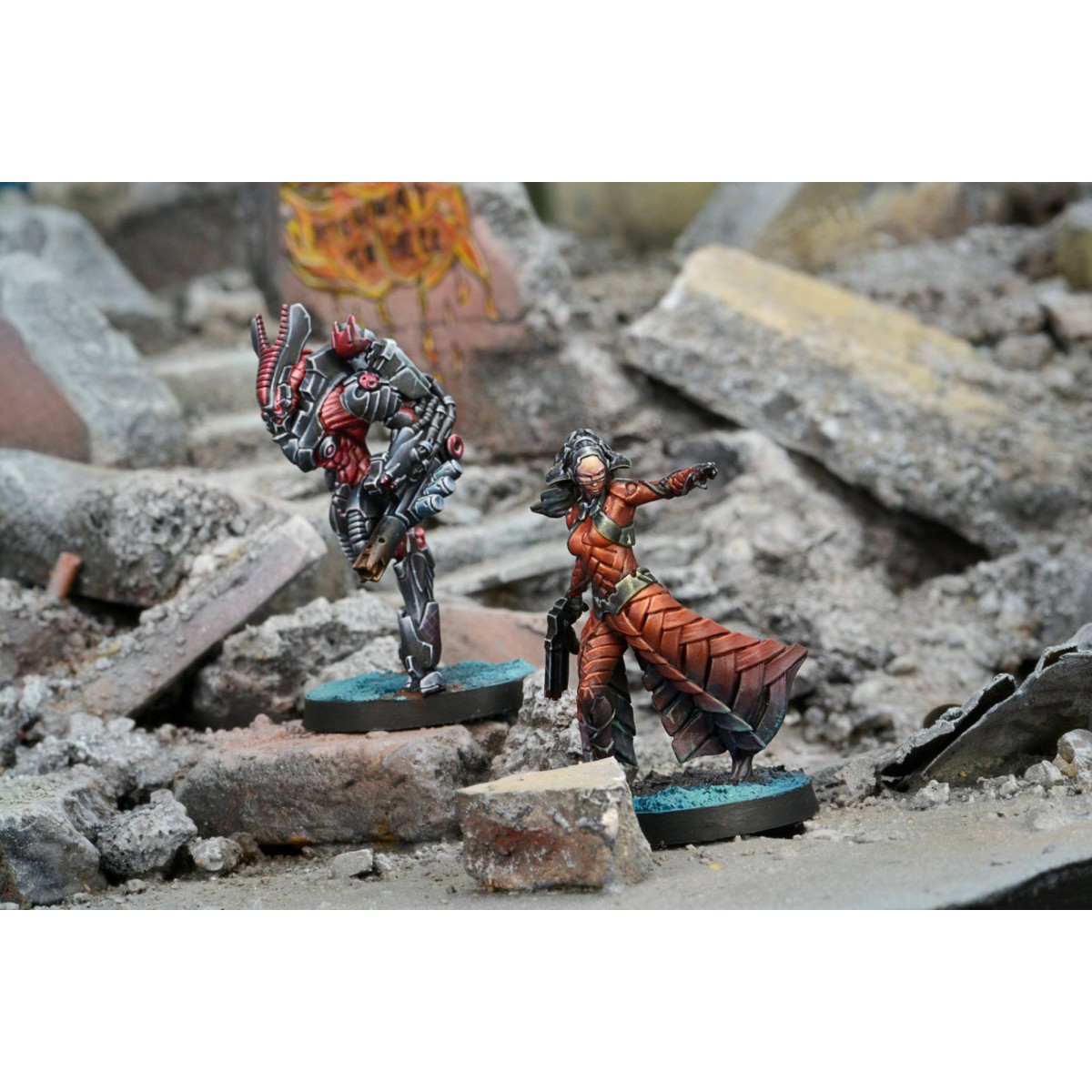 Infinity the Game- Bit & Kiss (Hacker)