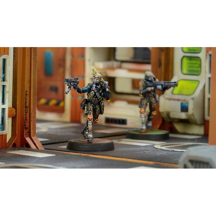 Infinity - Cube Jägers, Mercenary Recoverers (Submachine Gun)